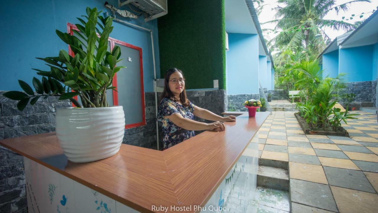 Ruby Phu Quoc Hostel Exterior photo