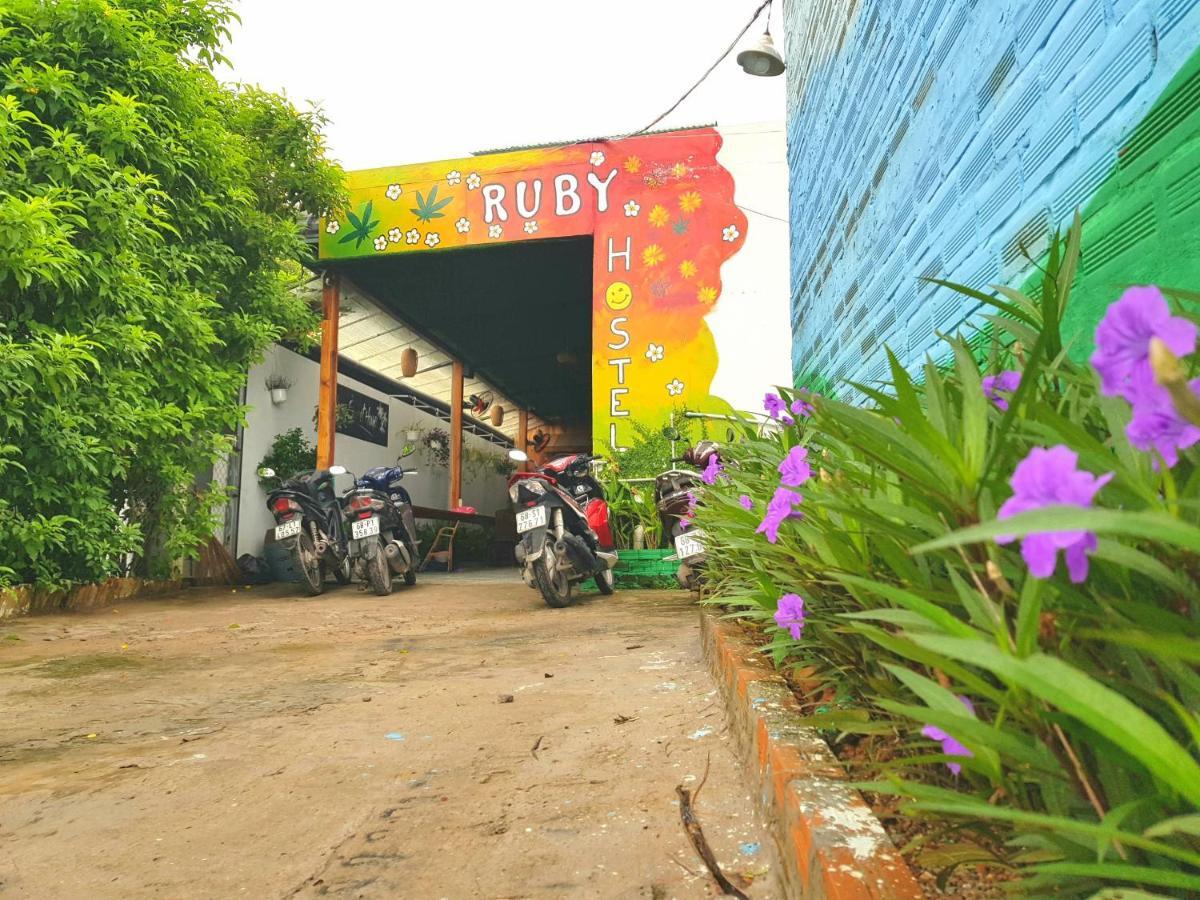 Ruby Phu Quoc Hostel Exterior photo