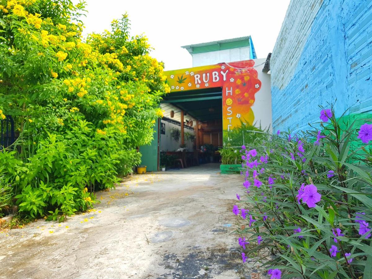 Ruby Phu Quoc Hostel Exterior photo