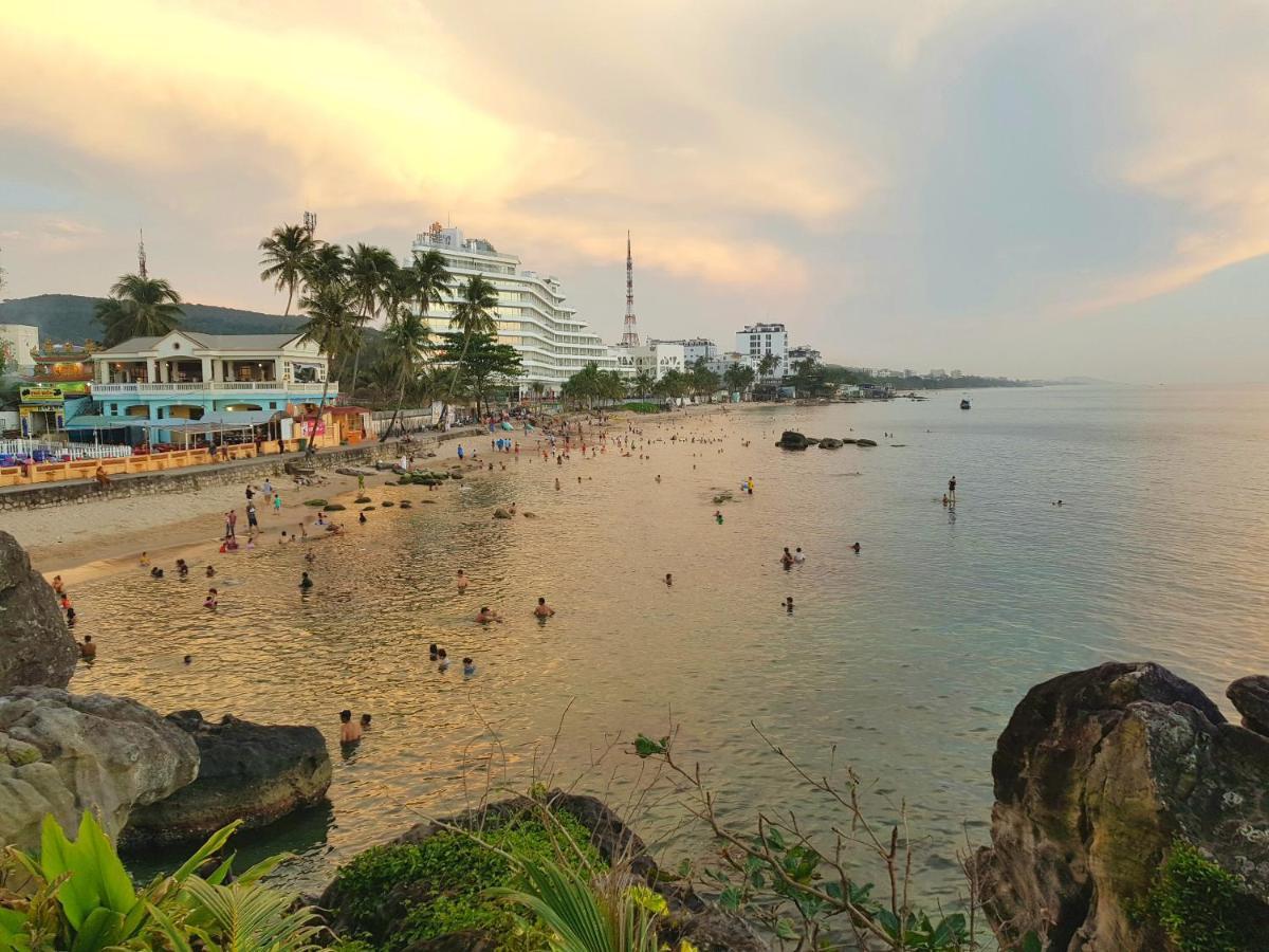 Ruby Phu Quoc Hostel Exterior photo